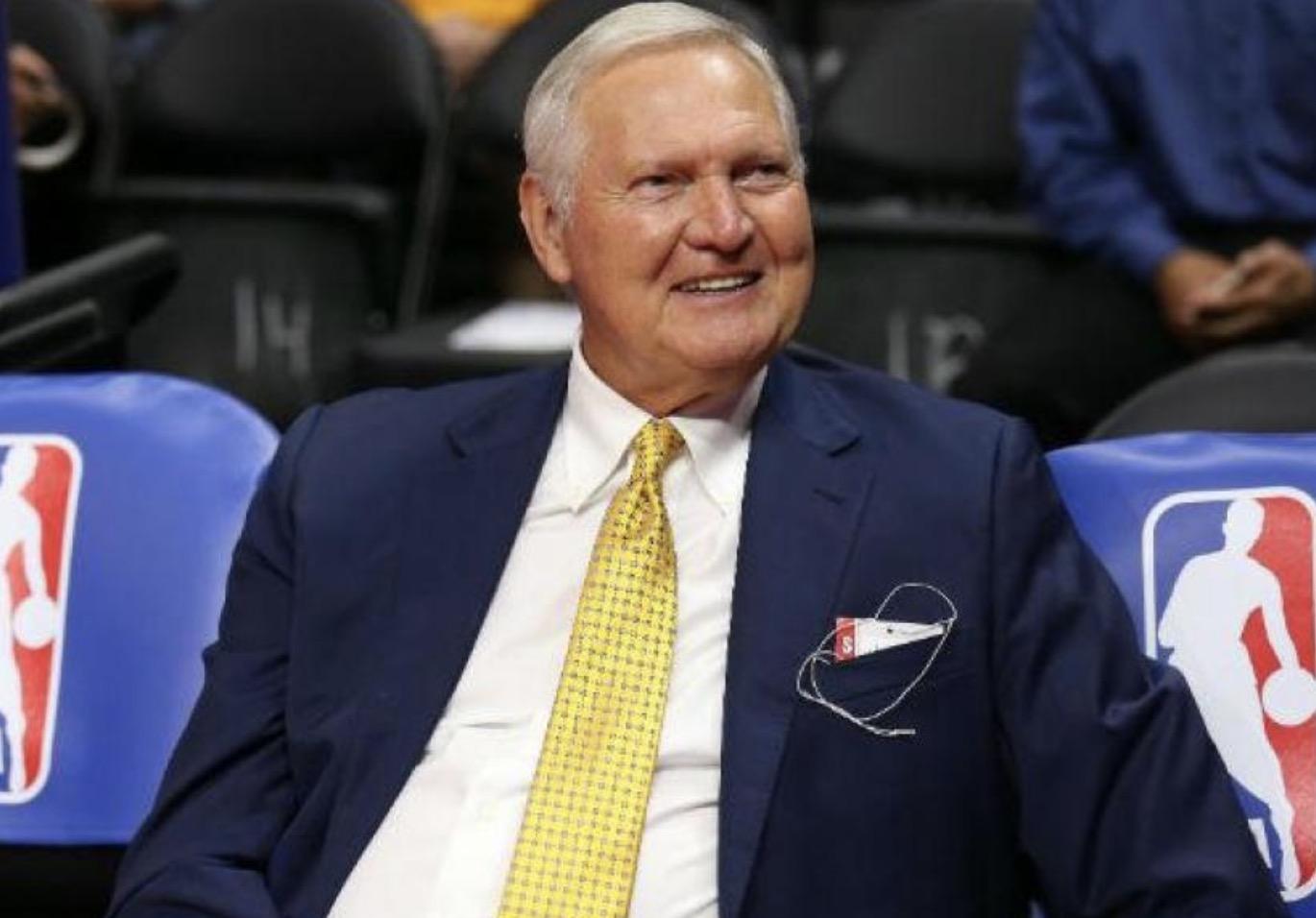 既拿过得分王,也拿过助攻王,控卫和分卫他都能排历史前五!