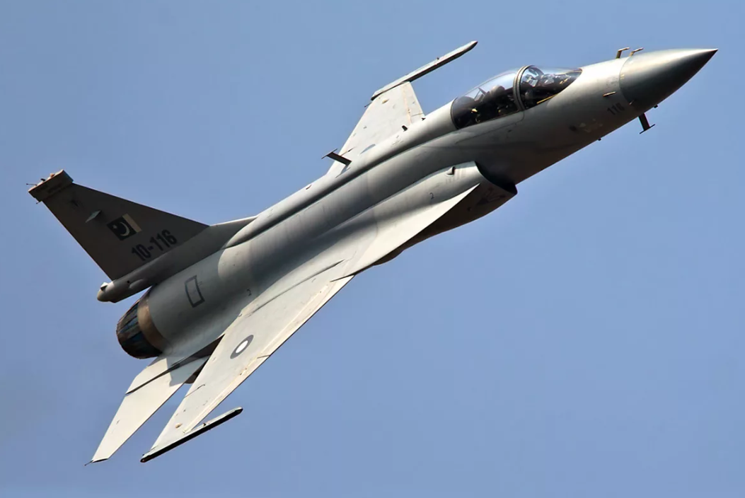 略谈枭龙成长历程,性能不断攀升,印度空军需要重视的新对手
