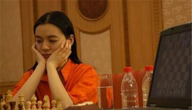 美女棋后诸宸,远嫁卡塔尔,如今生活是否幸福?