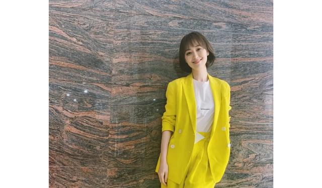 被央视退回的临时工主持人王冠如今过得怎么样