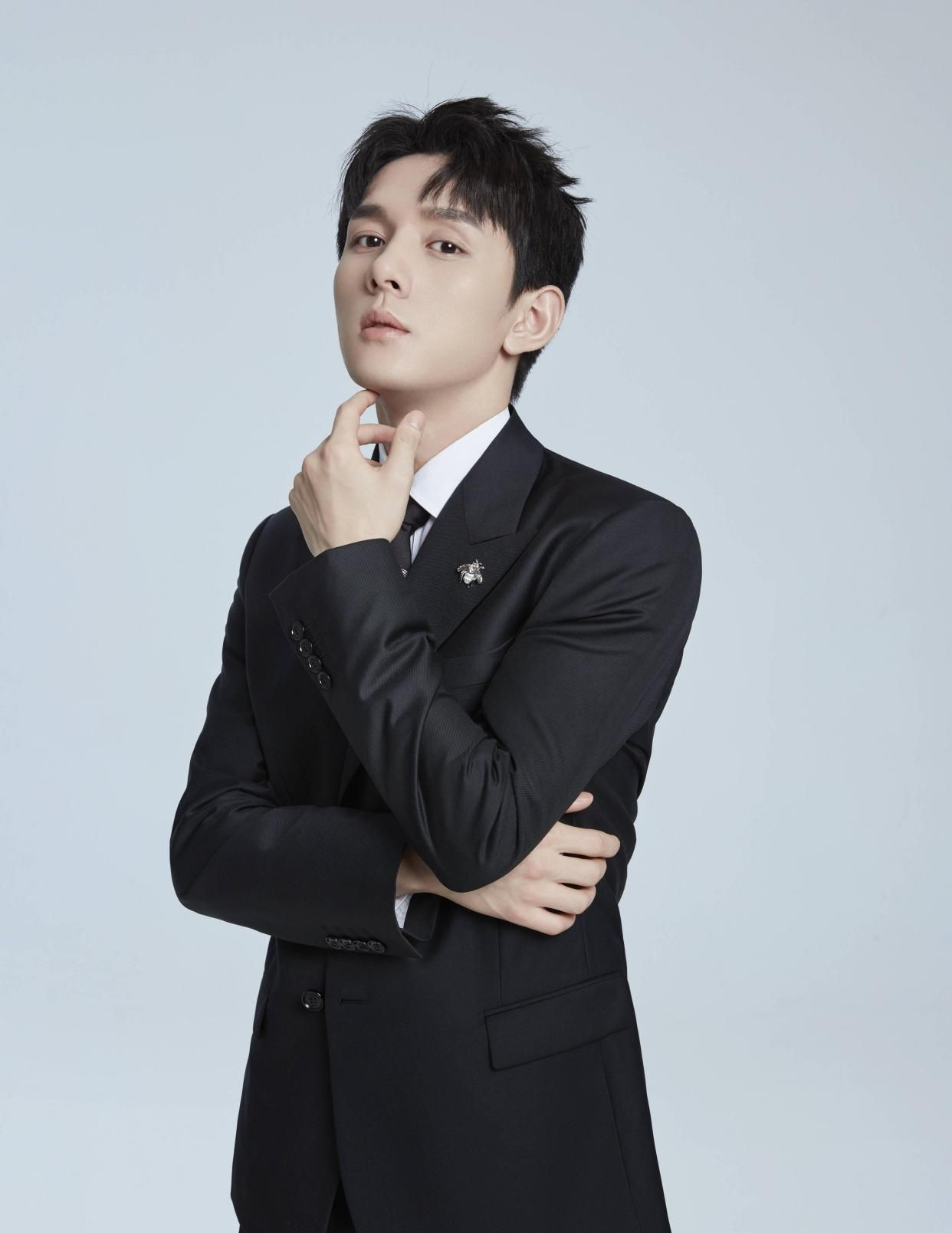 李佳琦薇娅一场直播能挣多少钱?业内人员爆料