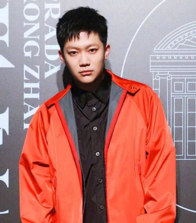 pgone回应李小璐上热搜,惊雷再次躺枪,网友:逮着机会