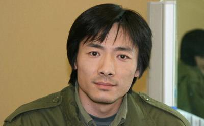 祖峰上综艺节目引热议,妻子曾是谋女郎,还担任过电影的表演指导