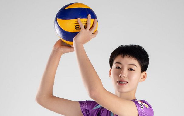 一人位置改变恐丢首发,2小将得王宝泉重用|于鋆炜|天津女排|王宝泉