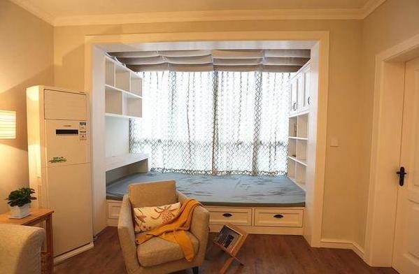 老公在阳台装个床,朋友都骂他脑子进水,装修完都夸他机智