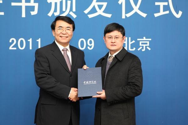 舒红兵曾毕业于这所西北985,寒门中逆袭,院士评选时力挫施一公