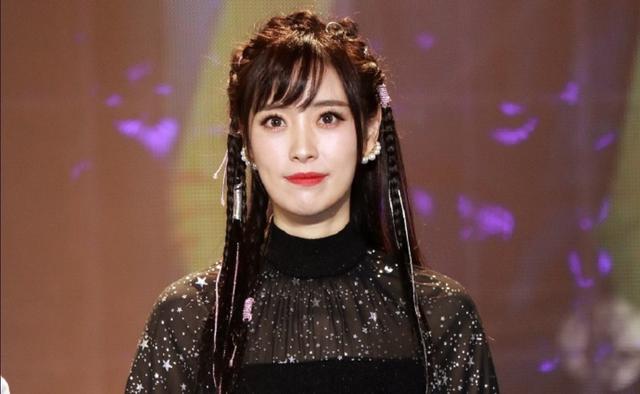 据悉,2009年司雯嘉从上海戏剧学院播音主持专业毕业后,就开始进入东方