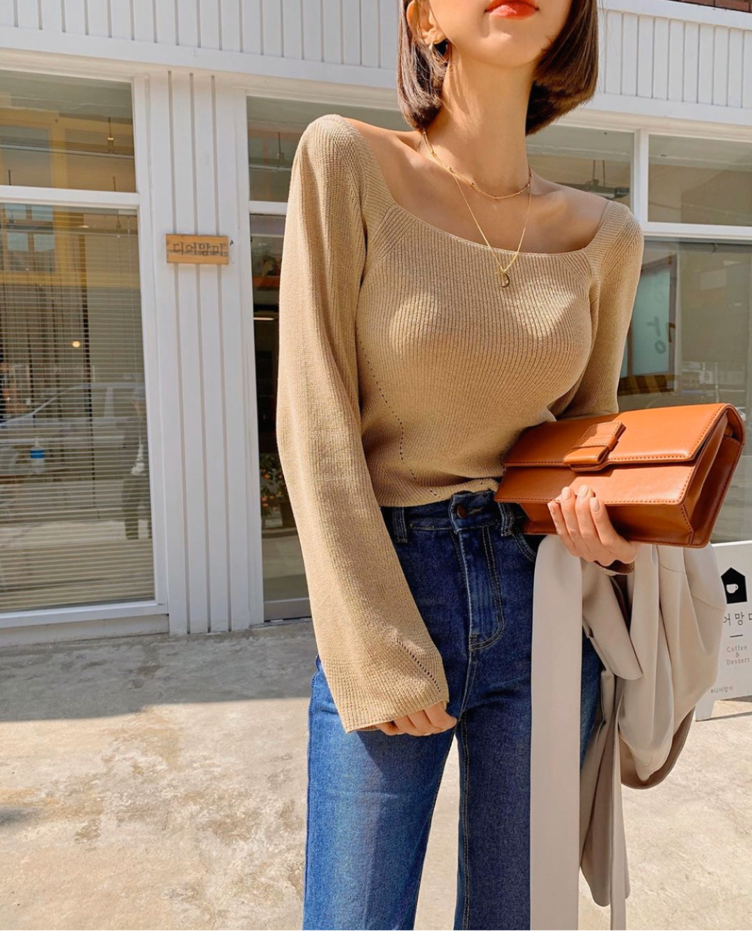 " 挤奶衫 "正流行!显胸大,显脸小,爱美女孩一定要穿!