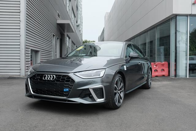 rs版a4l公然越级"开挂",奔驰宝马都要靠边站