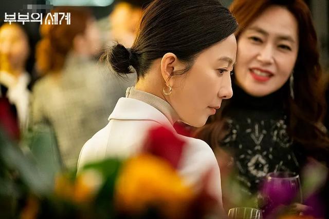 报复老公出轨的方式是自己也出轨?这部剧手撕渣男的方式太刺激!