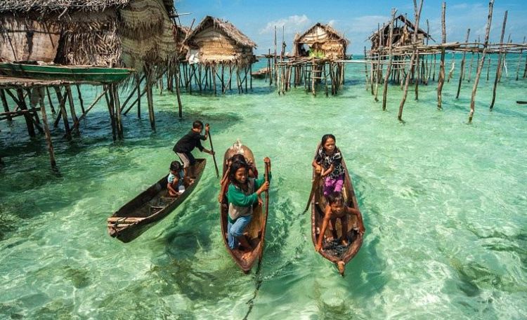 世界上有个无国籍族群一辈子在海上生活身体结构发生了进化