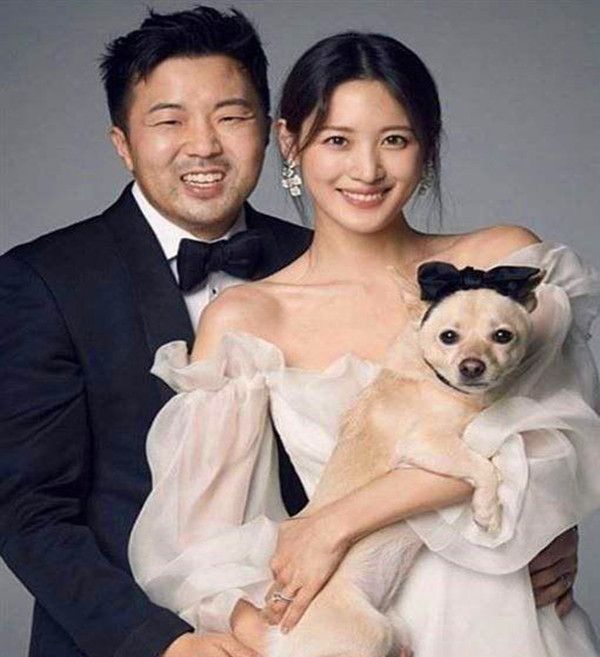 复仇者联盟2中的韩国女星金秀贤和富二代结婚5个月怀孕15周