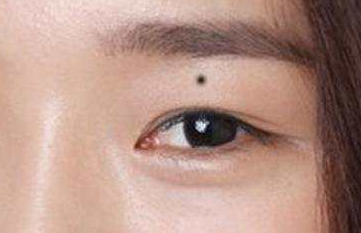 女子3个地方长痣婚姻注定不顺心谁娶谁倒霉