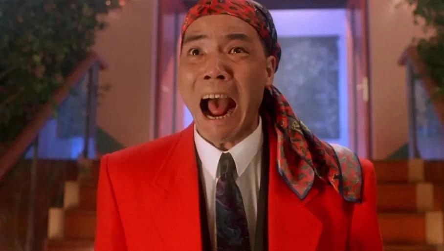 他是周星驰电影黄金配角,一句话一角色火了26年,59岁自爆0收入