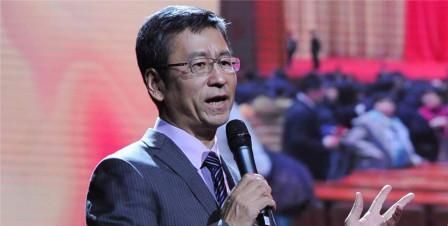 美国撤侨令下董卿白岩松进退两难王宝强面临骨肉分离