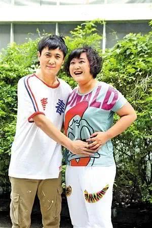 靠不雅照终上位?她的后台真硬!