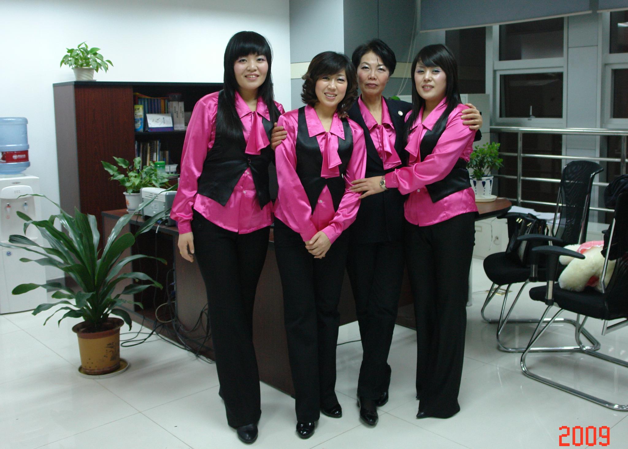 中登集团群英谱——"小"张洁,年轻的"老会计"!