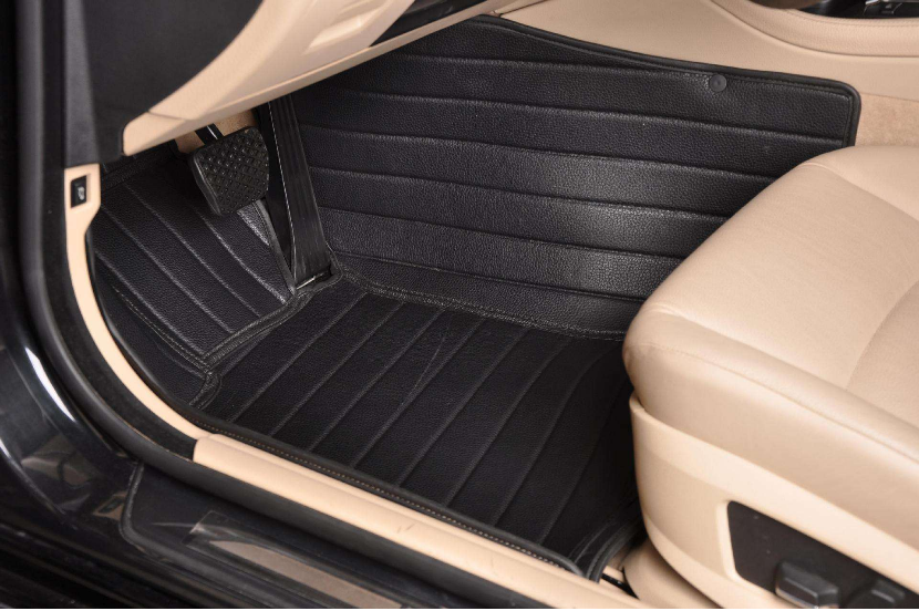 那些中看不中用的车内脚垫该扔就扔，还不赶紧看看你的车是不是？