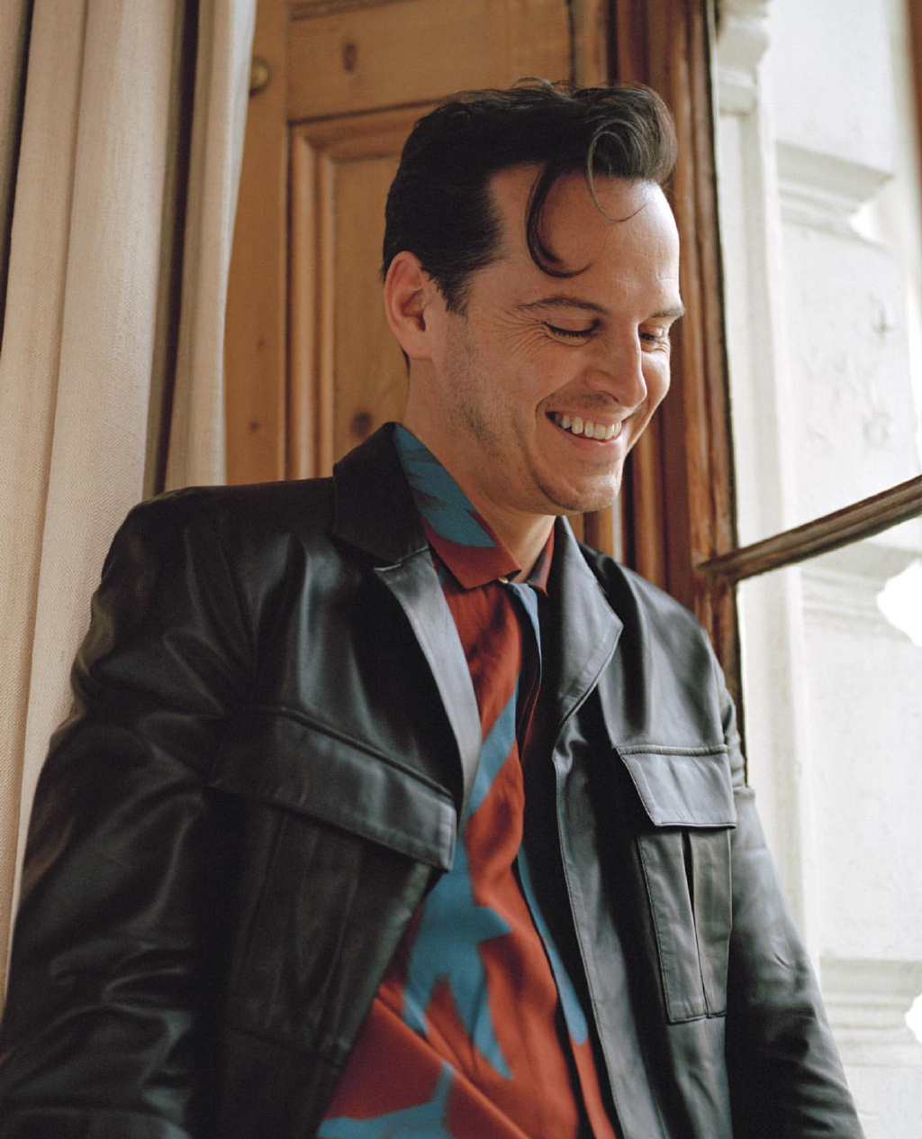 44岁"莫娘"安德鲁·斯科特又来啦!英国最可爱又迷人的反派演员