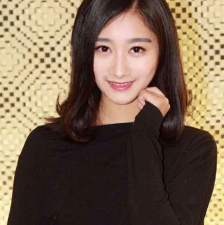 如今的浙大校花,从前的艺术体操女神,18岁退役24岁成学霸!