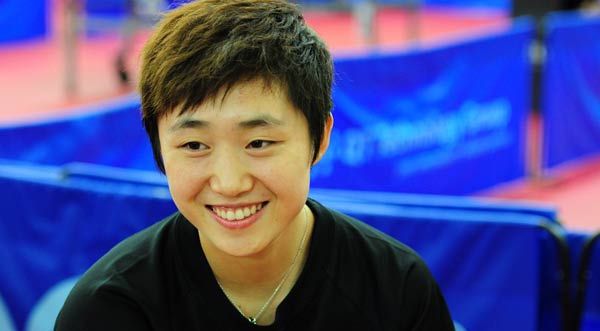 石川佳纯太难了,4月份排名出炉并冻结,刚争完单打又要争排名