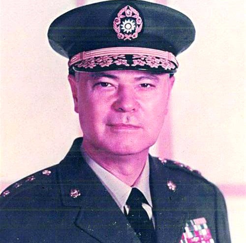 他是香港首富之子,为了不加入英国国籍,把父亲告上法庭|何世礼|张学良