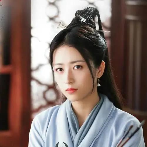 中出镜5分钟,如今却c位出道,搭档郑爽|周雨彤|巴啦啦小魔仙|郑爽_新浪