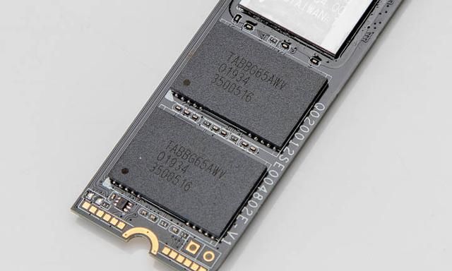 快闪存储器颗粒