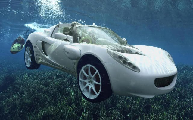 坐上这台"潜水汽车"来一场海底自驾游