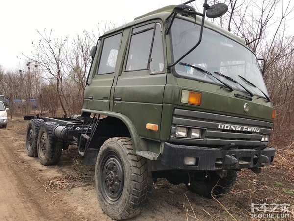 军车史上的不老神话东风eq2102虽然退役但越野性能依然很香