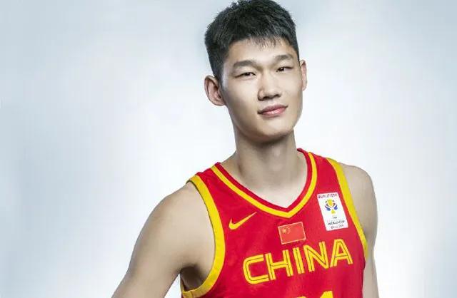 数据流丨场均得分不升反降,但敢走出舒适区,胡金秋该进国家队吗