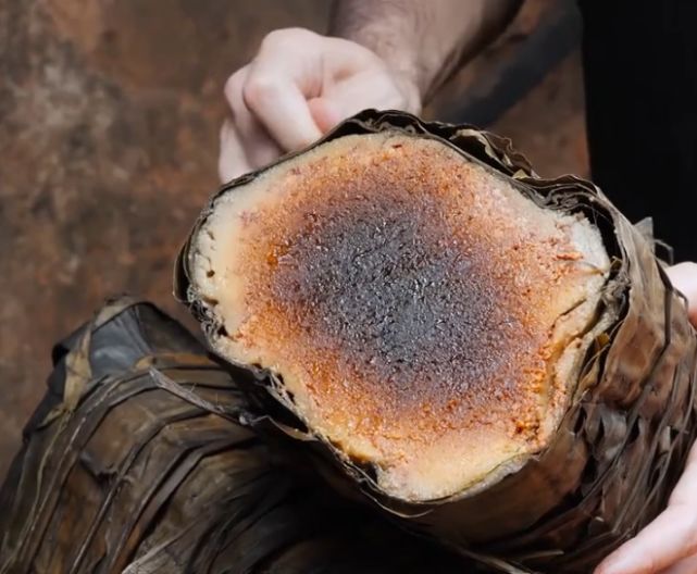 在非洲很多地方的街头,你都能看到有人在售卖这种食物.