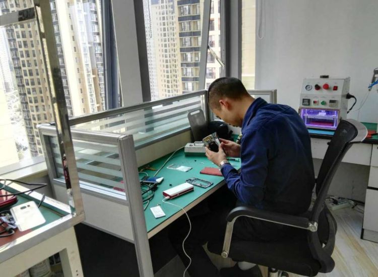 手机店修手机如果维修师傅说出这3句暗语别犹豫直接走人