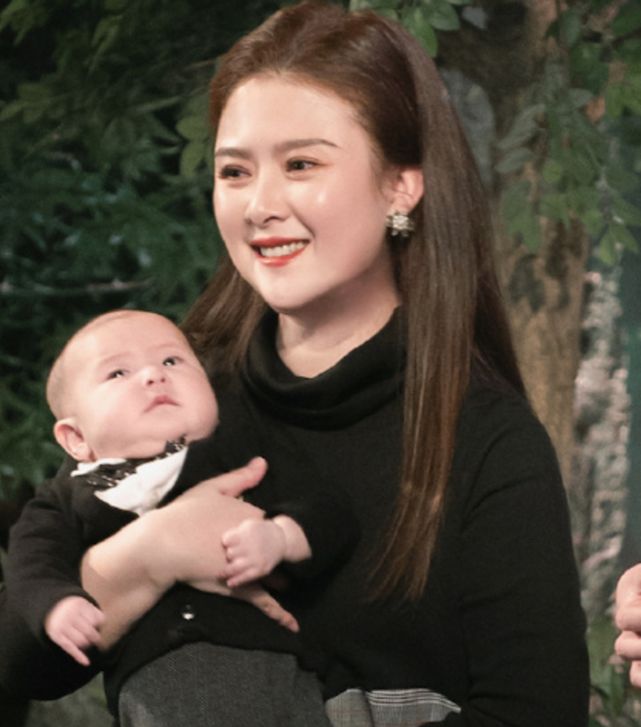 为何沈腾结婚多年不晒妻看清长相身材后才懂他这么做的原因