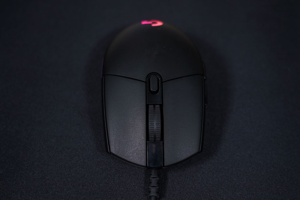 罗技g102第二代游戏鼠标评测罗技流光低价这还不香