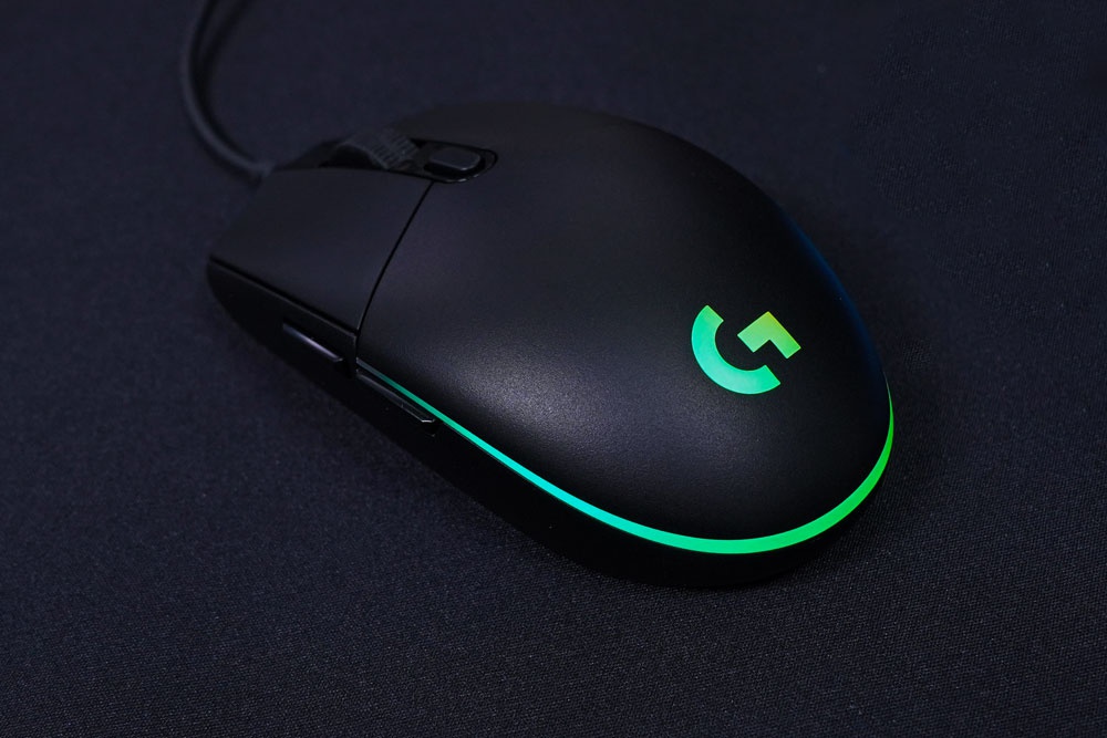 罗技g102第二代游戏鼠标评测罗技流光低价这还不香