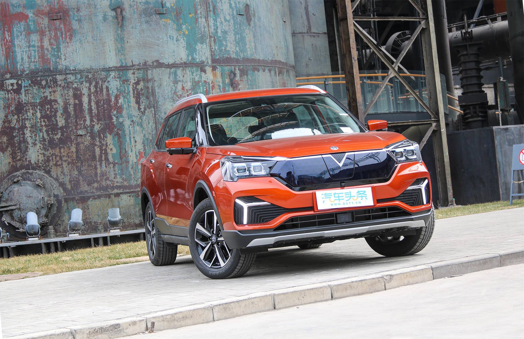 用合资品牌的方式而来,试驾东风启辰t60ev