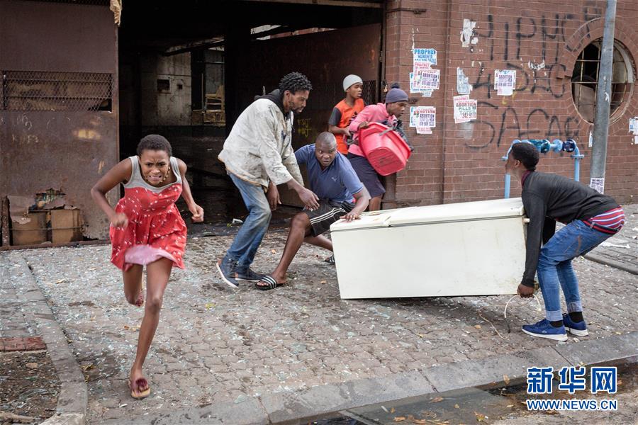 南非新冠确诊病例增至2605例|南非|耶希尔|新冠肺炎_新浪新闻