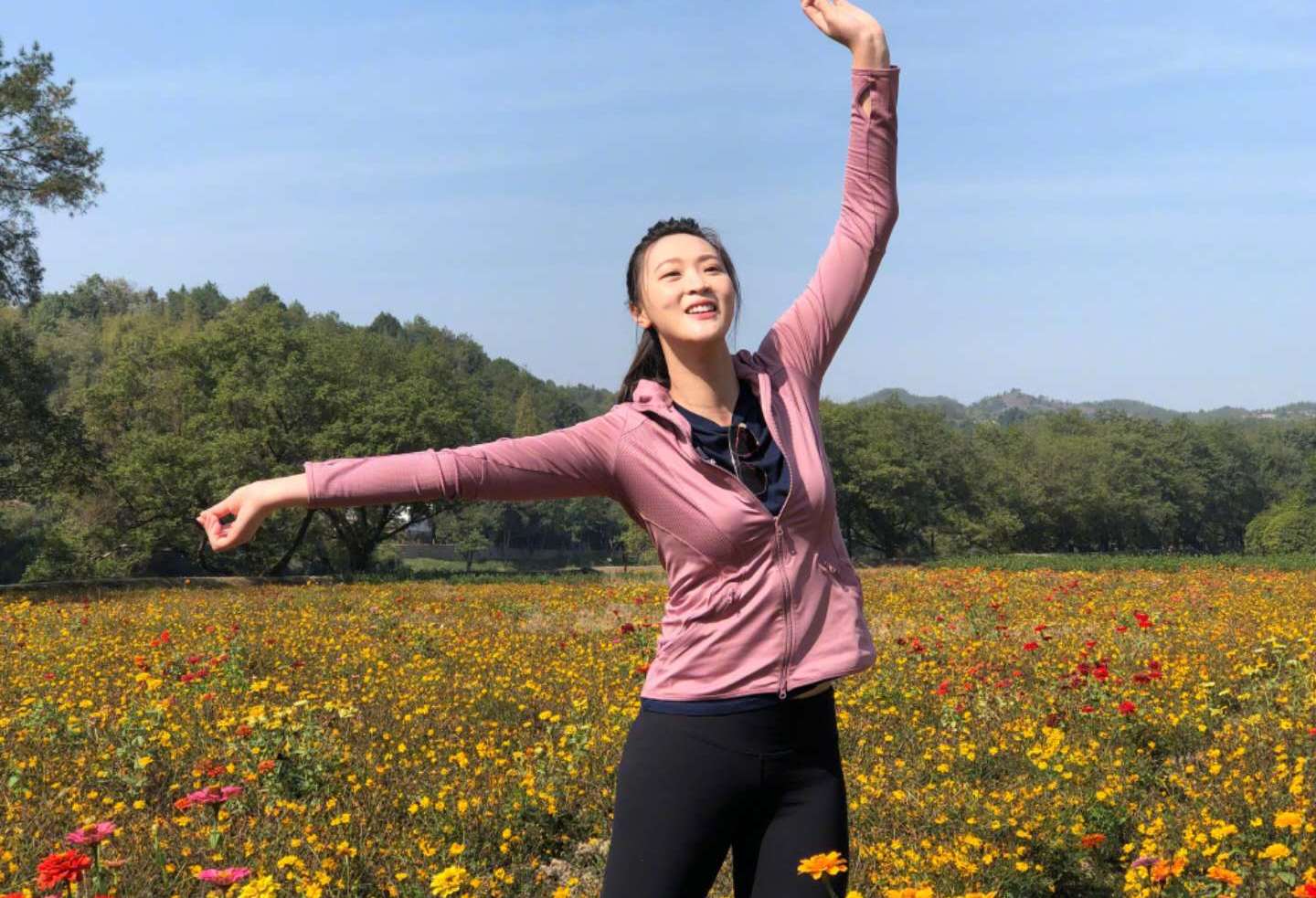 惠若琪婚後身材與婚前相比明顯豐腴皮膚更加光彩照人婚姻滋潤