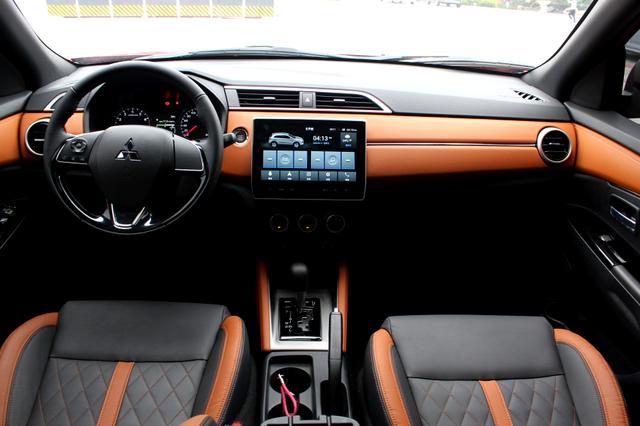试驾三菱新劲炫asx:开起顺手,中国专属内饰,老外看了要吃醋