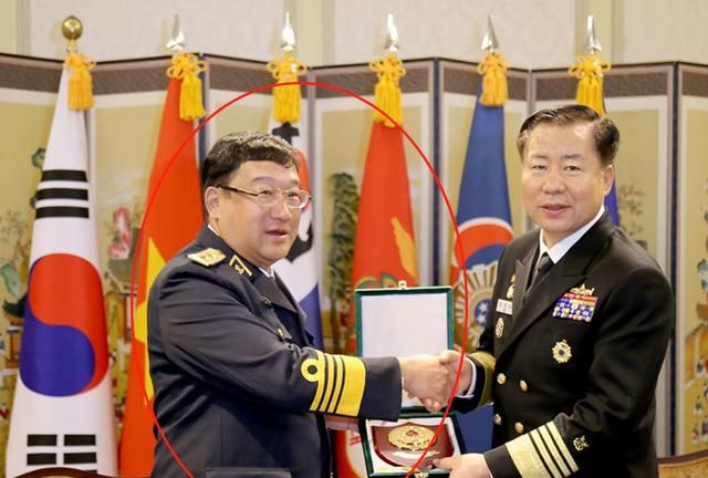 越南海军中将司令,与日俄关系密切,主管越占岛礁,是个强硬派