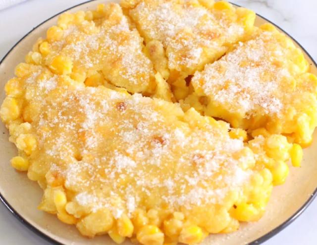 "黄金玉米烙"粒粒香甜可口,清甜酥脆不松散,是早餐也是点心