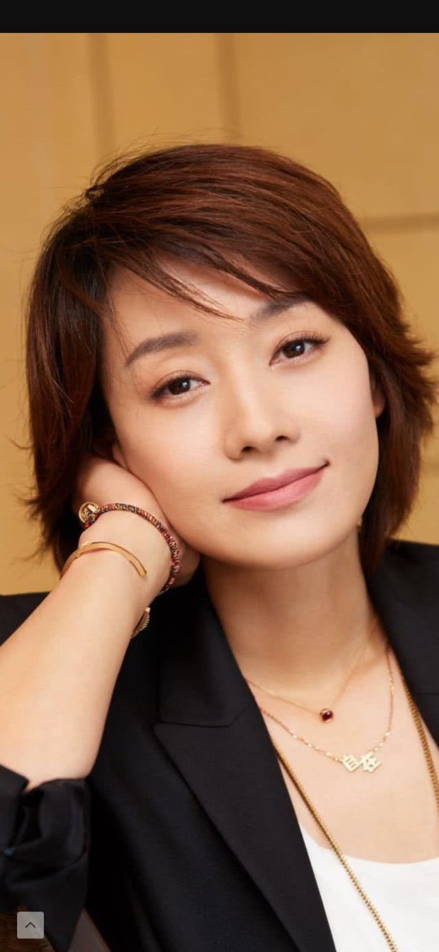 流量不输当红小鲜肉马伊琍的日子现在过的是越来越潇洒了