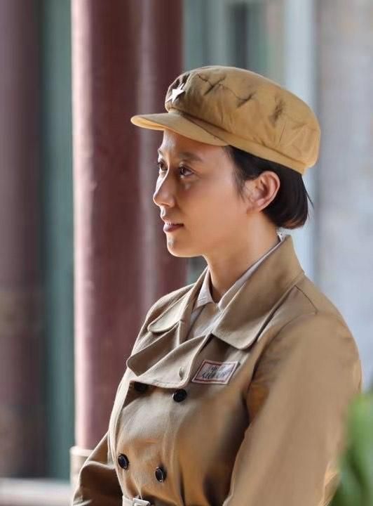 从航空公司高管走出来的金鹰奖视后,丁柳元