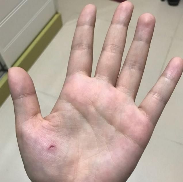 手掌上这种纹理的人将来必定大有出息的手相天生富贵命