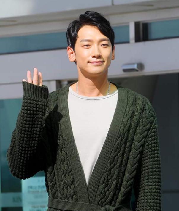 rain三个月暴瘦20斤,晒腹肌重回出道体重,颜值却崩塌不敢认