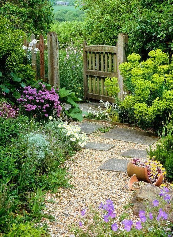 这个花园小院里,有春天最美的样子