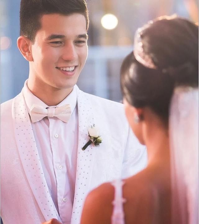 世界先生matheus song帅气照片走红网络,被误以为是老师?