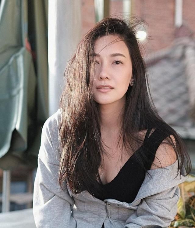 泰星noon推剧本备孕,暂别荧屏生孩子惹众议