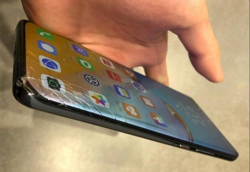 纳米工艺的小米10和华为p40真机碎屏曲面真的好用吗